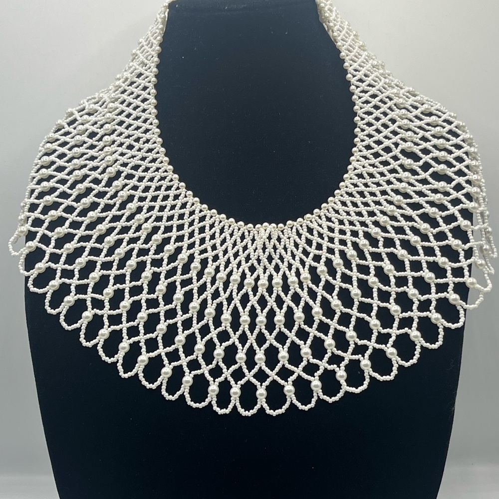 White Glass Beaded Choker/Bib Collar Necklace Knot Clasp Necklace